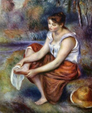 Mädchen wischte sich die Füße Pierre Auguste Renoir Ölgemälde
